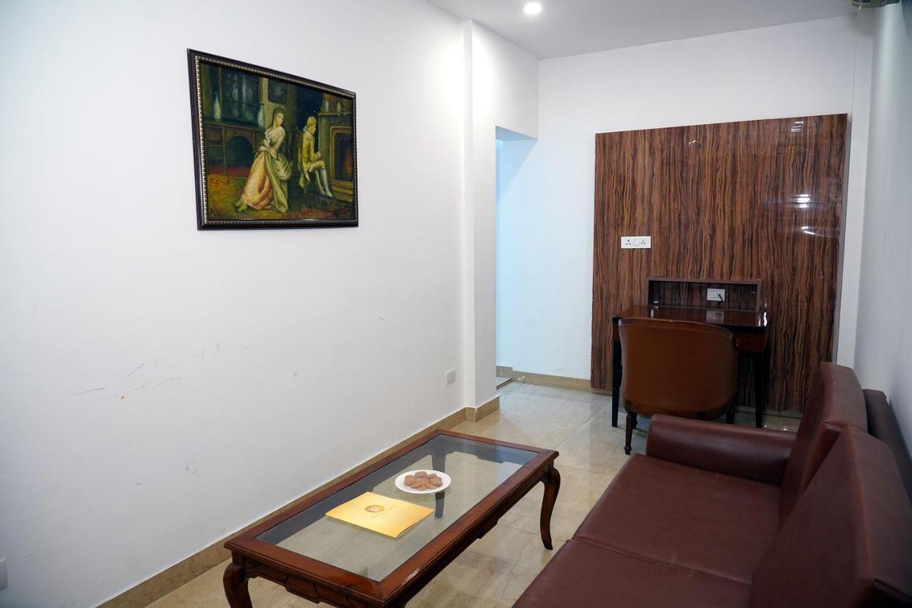 The Lohmod Hotel - Near Delhi Airport Nova Deli Exterior foto