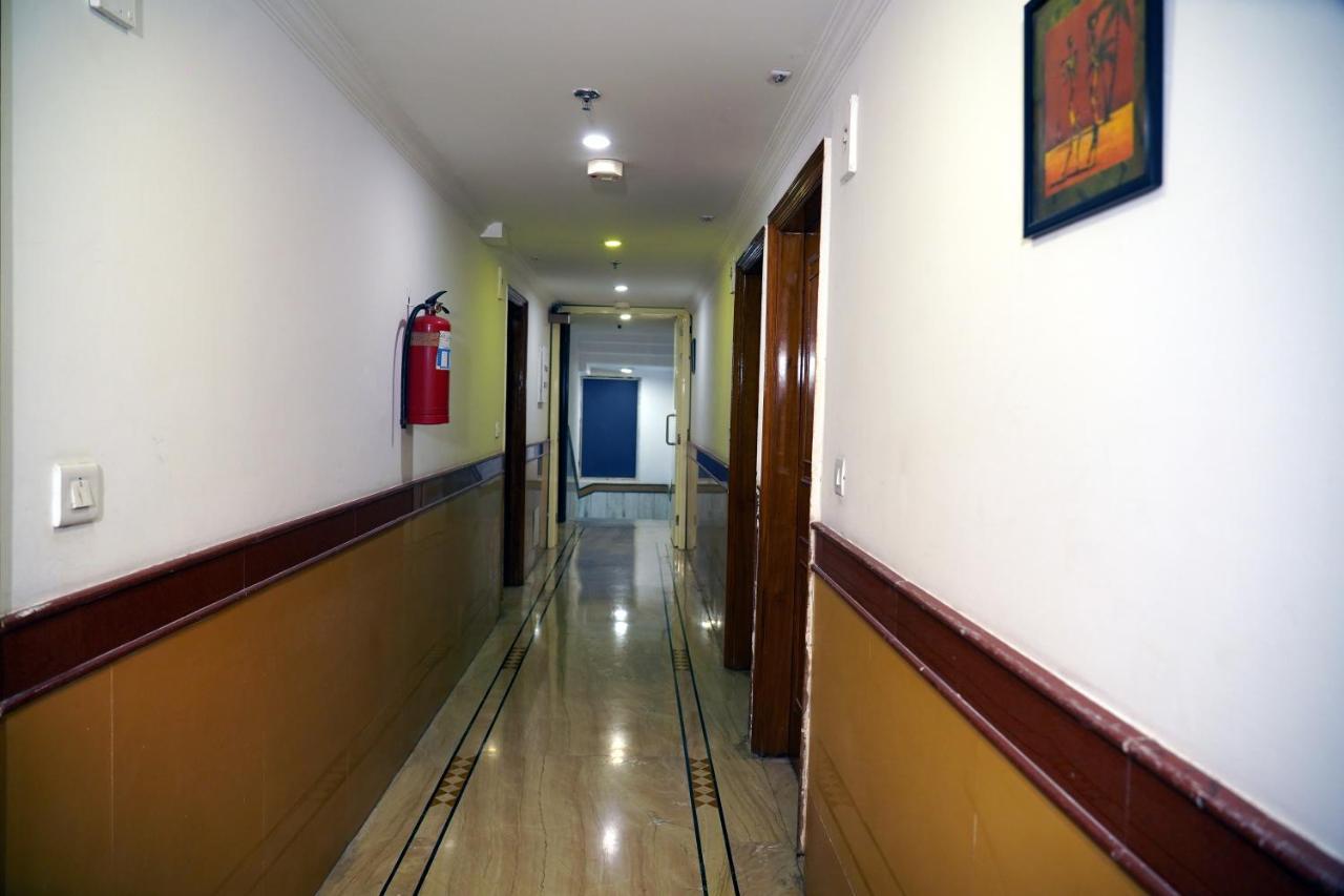 The Lohmod Hotel - Near Delhi Airport Nova Deli Exterior foto