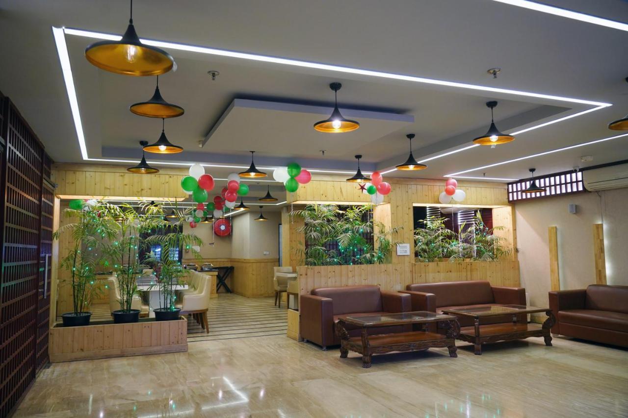 The Lohmod Hotel - Near Delhi Airport Nova Deli Exterior foto