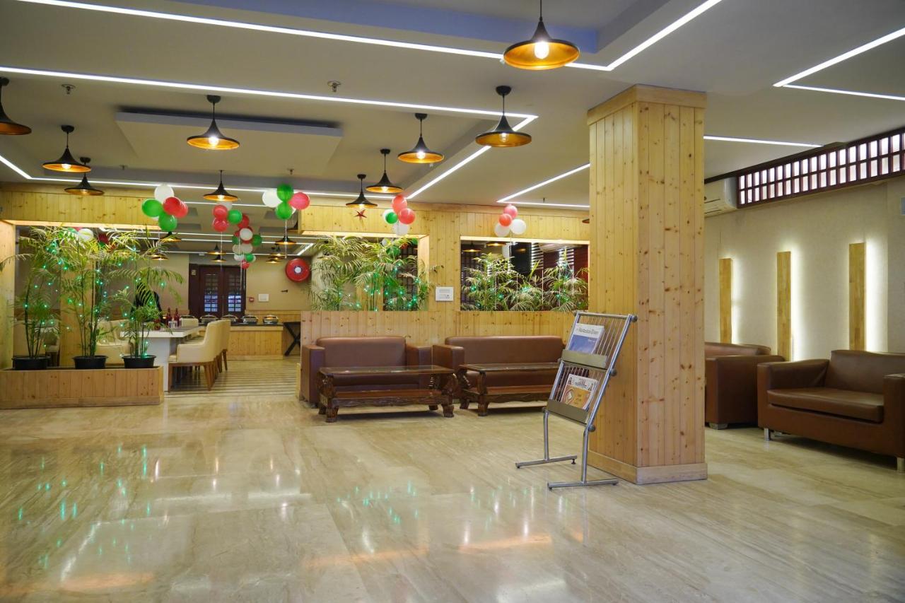 The Lohmod Hotel - Near Delhi Airport Nova Deli Exterior foto